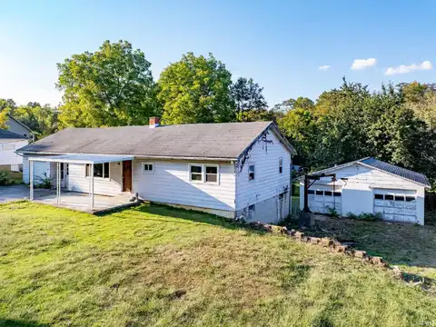 1829 E Sanders Second Avenue, Bloomington, IN 47401