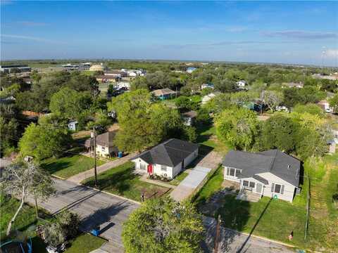 804 Avenue B, Sinton, TX 78387