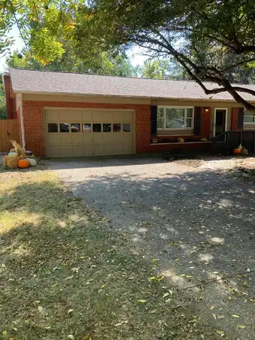 1111 Lawnview Avenue, Newark, OH 43055