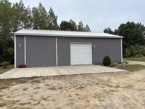 1910 W MAPLE GROVE, Farwell, MI 48622