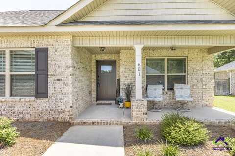 601 Hunt's Landing Drive, Kathleen, GA 31047