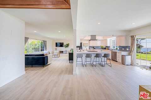 2620 Sea Pine Ln, La Crescenta, CA 91214