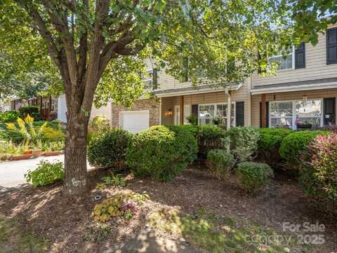 105 Loch Haven Road, Swannanoa, NC 28778