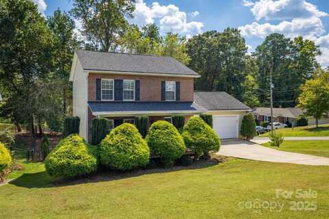 445 30th Avenue NW, Hickory, NC 28601