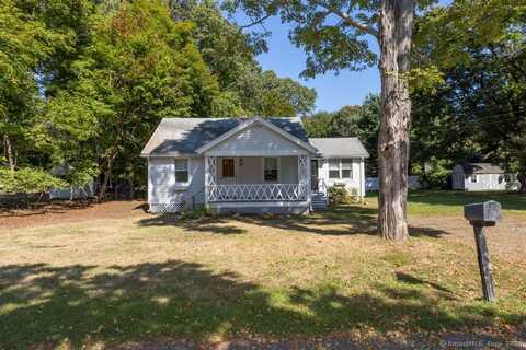61 River Street, Old Saybrook, CT 06475