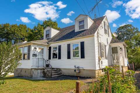 74 MacArthur Drive, Waterbury, CT 06704