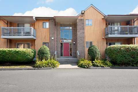 12 Riverview Drive, Bridgeport, CT 06606