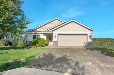 205 Bluff's Ridge Ct, Duluth, MN 55811