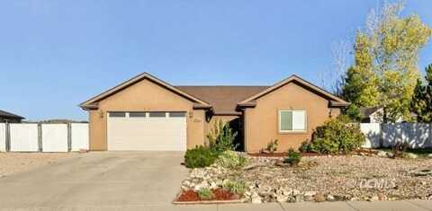 5202 N Tomahawk Dr, Enoch, UT 84721