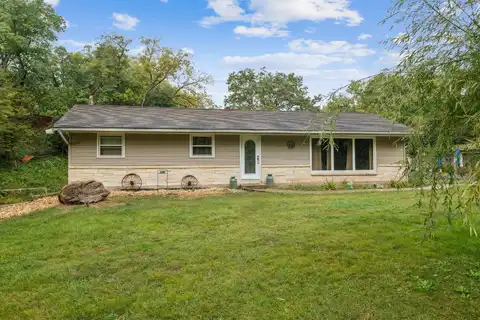 19517 Herber, Dubuque, IA 52001