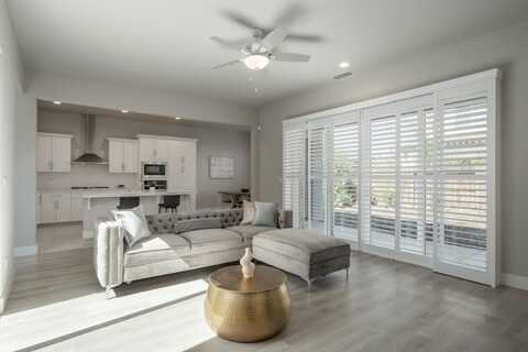 3503 Alameda Avenue, Clovis, CA 93619
