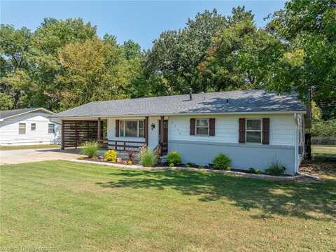 2206 53rd ST, Fort Smith, AR 72904
