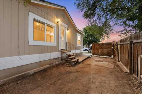 1152 LOS NARDOS Drive SE, Los Lunas, NM 87031