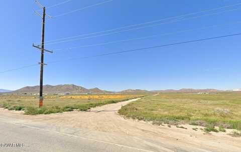 6800 W Stetson Avenue, Rosamond, CA 93560