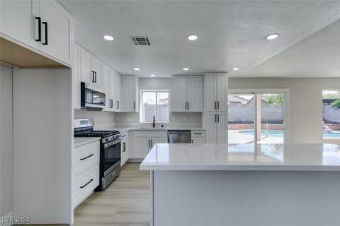 158 Cloudcrest Drive, Henderson, NV 89015