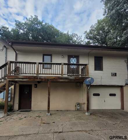 807 W Mission Avenue, Bellevue, NE 68005