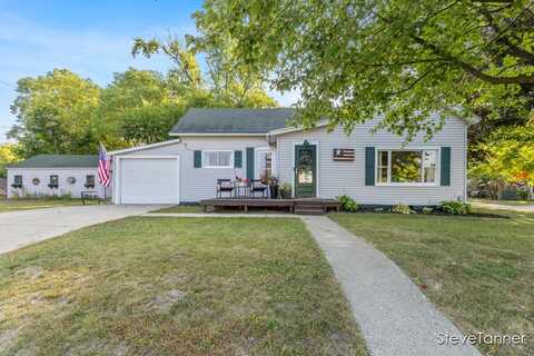 202 E Summit Street, Greenville, MI 48838