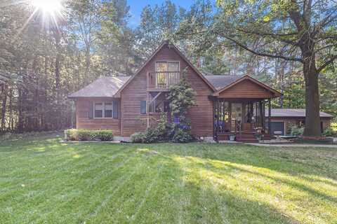 1076 N Dennis Rd, Ludington, MI 49431