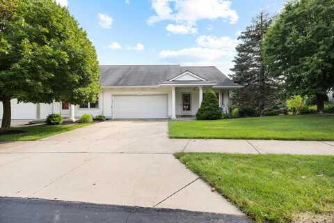 1380 E Pointe Ridge, Holland, MI 49423