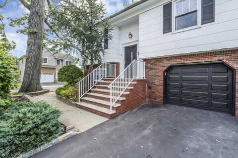 29 Nebel Way, Woodbridge, NJ 07067