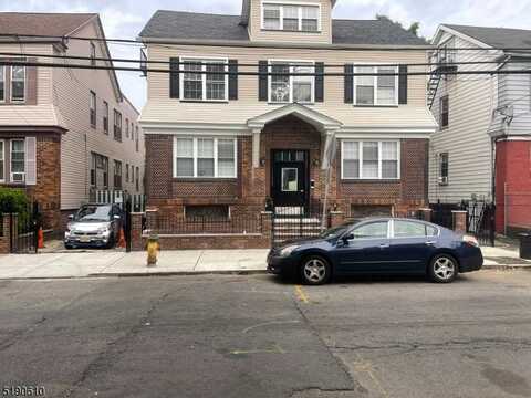 421 Leslie St, Newark, NJ 07112