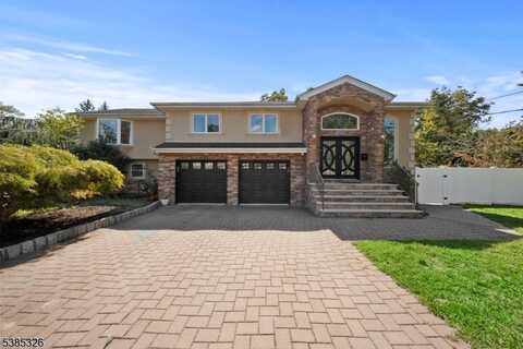 234 Willow Ave, Pompton Lakes, NJ 07442