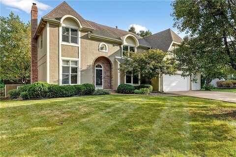 1317 E Sleepy Hollow Drive, Olathe, KS 66062