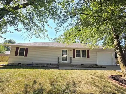 903 S Ash Street, Garden City, MO 64747