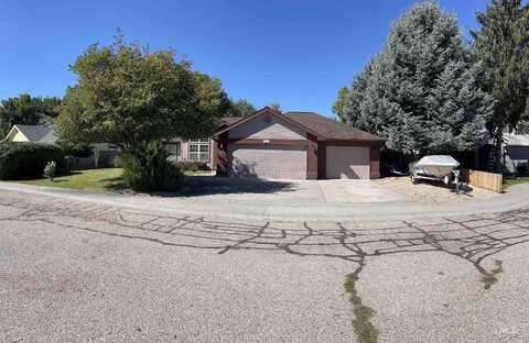 1785 Knight Court, Mountain Home, ID 83647