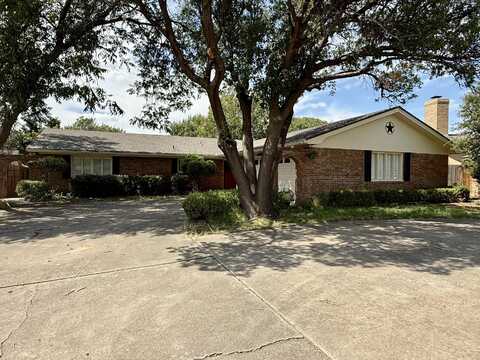 7004 Miami Avenue, Lubbock, TX 79413