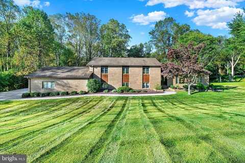 2126 HIGHLAND RIDGE DR, PHOENIX, MD 21131
