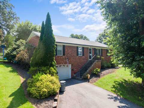 508 Mason Court, Pearisburg, VA 24134