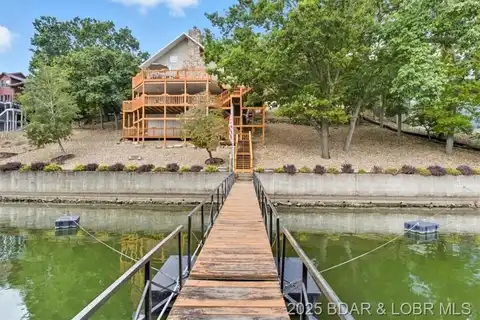 112 Pelican View Lane, Roach, MO 65787