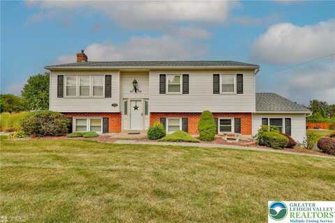 412 Cherry Hill Road, Bushkill, PA 18064