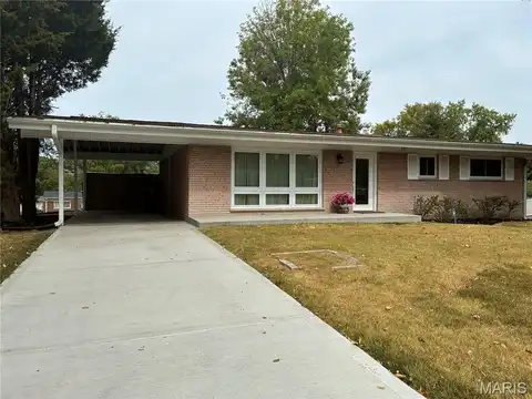 9455 Crockett Drive, Olivette, MO 63132
