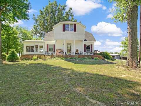 2613 Pecan Rd, Du Quoin, IL 62832