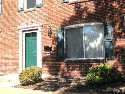 219 Charmers Court, Kirkwood, MO 63122