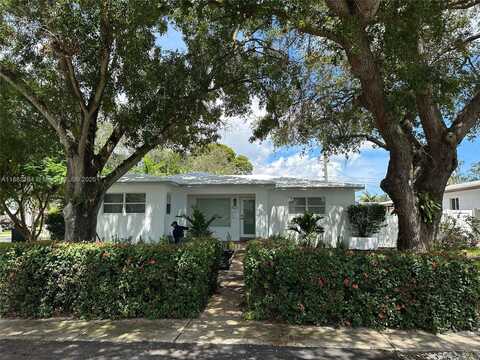327 SE 2nd Ave, Dania Beach, FL 33004