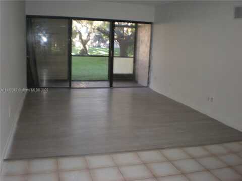 5855 Washington St, Hollywood, FL 33023
