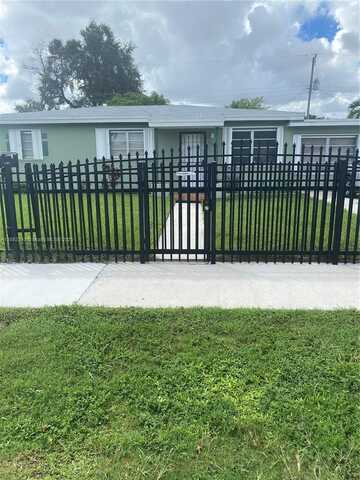 undefined, Miami Gardens, FL 33056