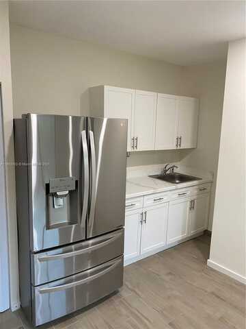 3220 SW 140th Ave, Miami, FL 33175