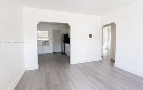 7021 NW 4th Ct, Miami, FL 33150