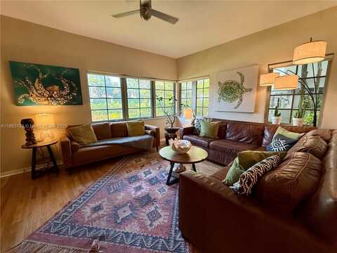 1600 Michigan Ave, Miami Beach, FL 33139