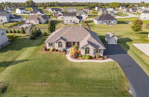 616 N Buth Rd, Dousman, WI 53118