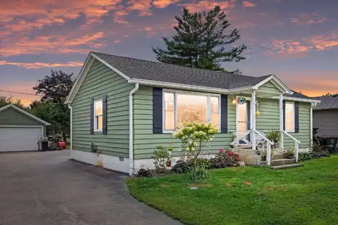115 E Depot St, Silver Lake, WI 53170