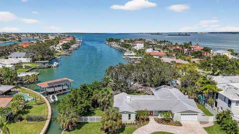 514 WINDWARD PASSAGE, CLEARWATER BEACH, FL 33767