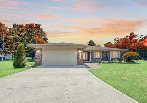 6820 Emerald Shores, Troy, MI 48085