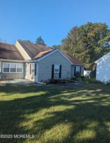 33 Dover Walk, Toms River, NJ 08753