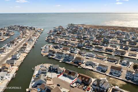 823 Forepeak Drive, Forked River, NJ 08731