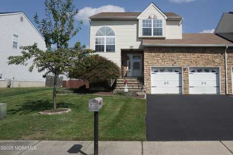 27 Hummingbird Court, Marlboro, NJ 07746